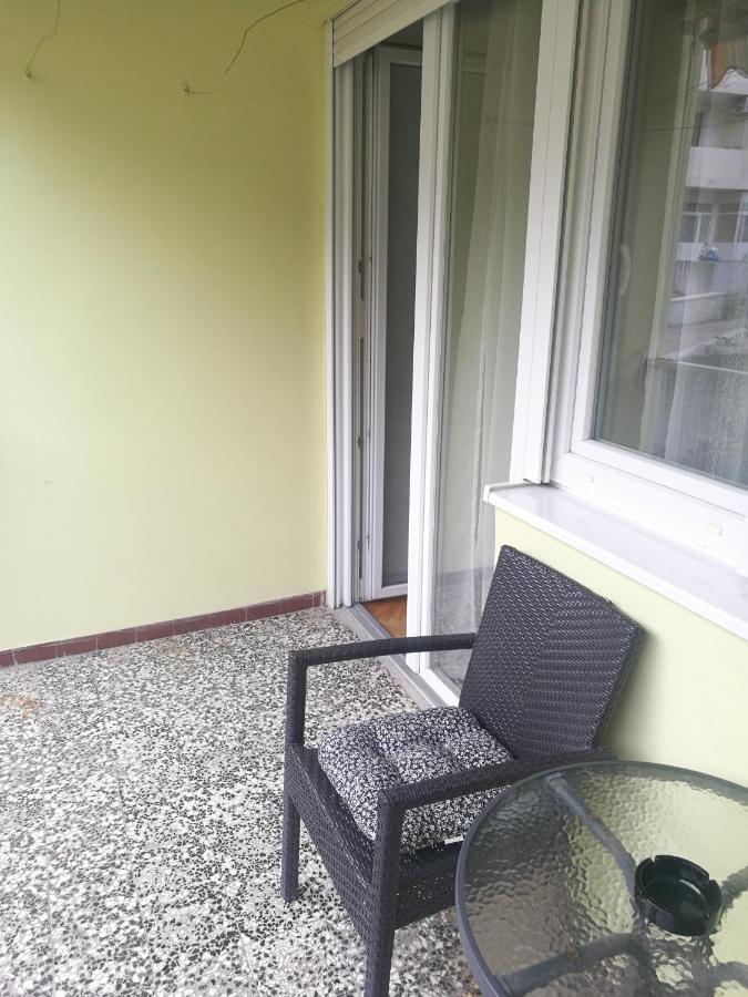 Pretty Big Double Bed Room With Balcony Split Exterior foto